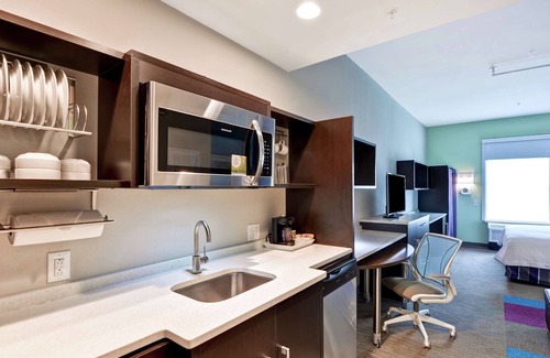 Ferry Pass Hotel | Home2 Suites by Hilton Pensacola I-10 at North Davis Hwy