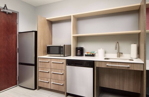 Northwest Pensacola Hotel | Home2 Suites by Hilton Pensacola I 10 Pine Forest Road