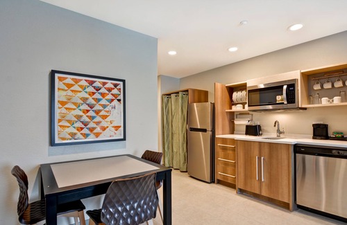 North Scottsdale Hotel | Home2 Suites by Hilton Scottsdale North