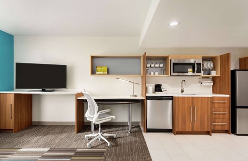 Woodbridge Hotel | Home2 Suites by Hilton Woodbridge Potomac Mills