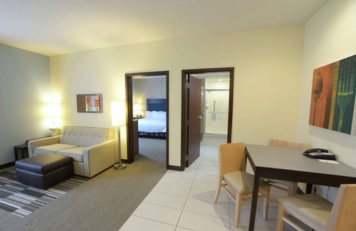 Edmond Hotel | Home2Suites by Hilton Edmond