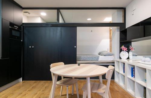 Puerta del Angel Apartment | HOMEABOUT MADRID RÍO APARTMENT