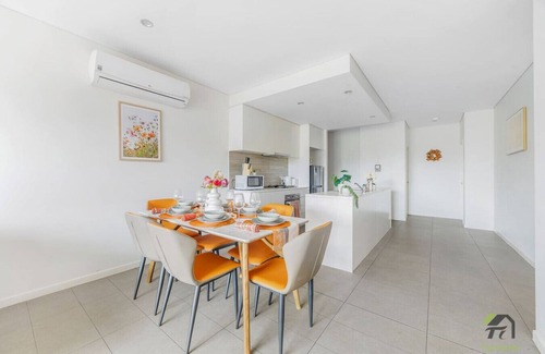 Homebush Apartment | Homebush3房可住7人配套厨房大公寓