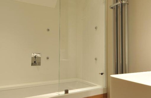 St Albans Apartment | HomefromHolme St Peters Mews