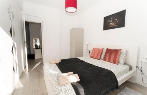 Agualva-Cacem Apartment | HomeHaven