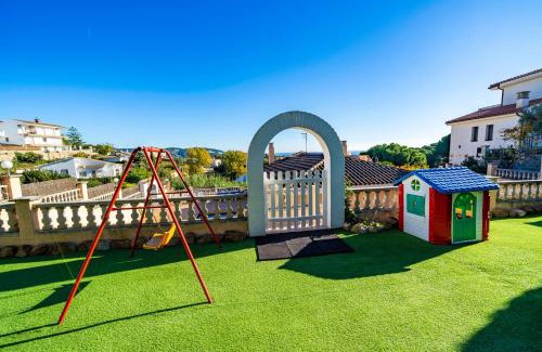 Sant Cebria de Vallalta Apartment | HomeHolidaysRentals Aube