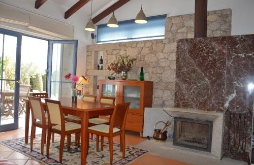 Povoa De Varzim House | HOMEinLAND of TERROSO - Privat Pool, Grill & Seaview
