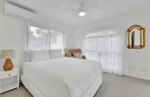 Carindale House | Homely 3-Bed Townhouse with Pool & Gym Access