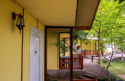 Kamena House | Homely bungalow fro 2 or 3 persons