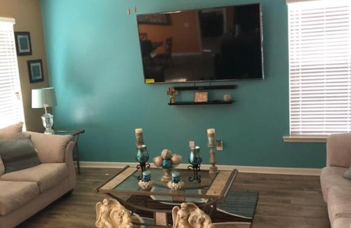 Tuscaloosa Villa | Homemade