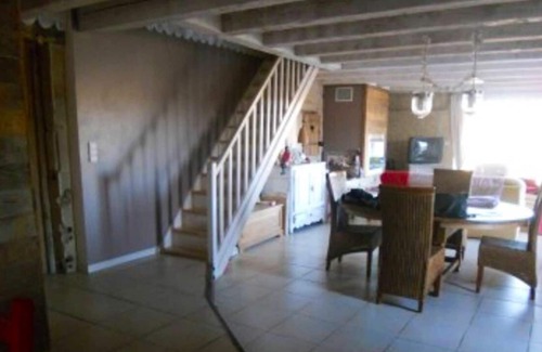 Saint-Vincent-Rive-d'Olt Villa | Homerez - Villa for 8 ppl. with swimming-pool at Saint-Vincent-Rive-d'Olt