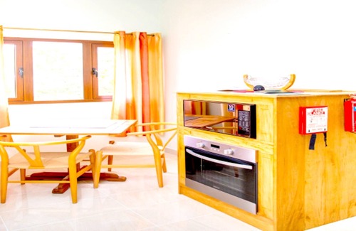Mahe Island Apartment | Homerez - 100 m away from the beach! Nice appartement for 2 ppl. at Au cap
