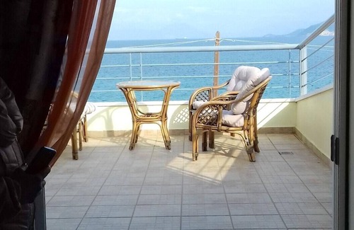 Velon House | Homerez - 100 m away from the beach! House for 6 ppl. with sea view at Kiato