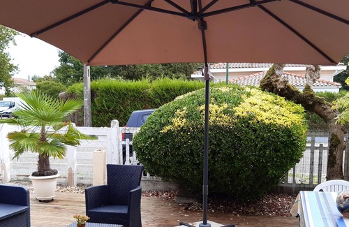 Taussat House | Homerez - 300 m away from the beach! House for 4 ppl. with garden at Lanton