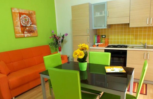 San Giorgio-Librino-San Giuseppe la Rena-Zia Lisa-Villaggio Sant'Agata Apartment | Homerez - 50 m away from the beach! Appartement for 3 ppl. with shared pool