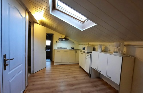 Le Puy-en-Velay Apartment | Homerez - Amazing appartement for 6 ppl. with terrace at Le Puy-en-Velay