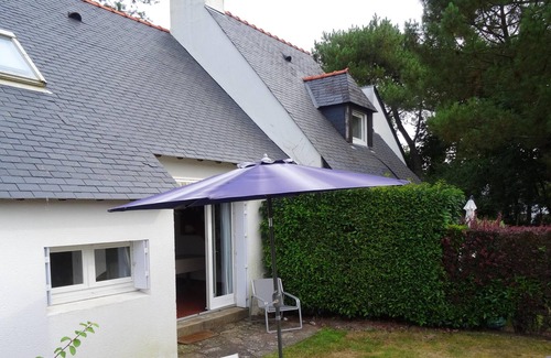 Ploemel House | Homerez - Amazing house for 6 ppl. with garden and terrace at Ploemel