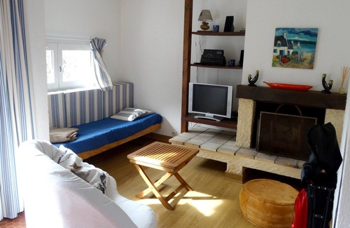 Ploemel House | Homerez - Amazing house for 6 ppl. with garden and terrace at Ploemel