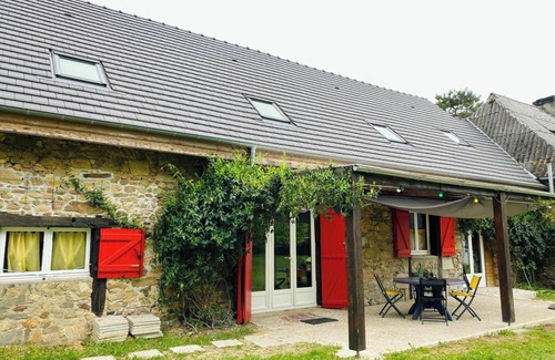 Orgnac-sur-Vezere Apartment | Homerez - Apartment Orgnac-sur-Vézère
