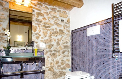 Partinico Apartment | Homerez - Apartement 6 km away from the beach for 4 ppl. with shared pool