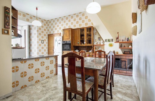 Cava de' Tirreni Apartment | Homerez - Apartment in Cava de' Tirreni.