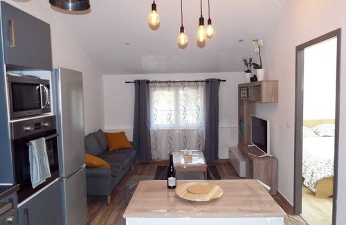 Avignon Apartment | Homerez - Apartment Avignon, pool