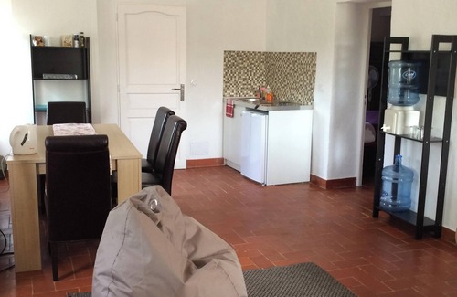 Montauriol Apartment | Homerez - Apartment in Montauriol