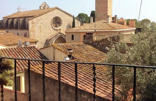 Perelada Apartment | Homerez - Apartment in Peralada