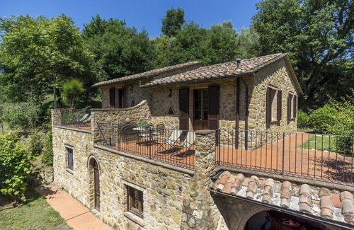 Montepulciano Apartment | Homerez - Apartment in Montepulciano