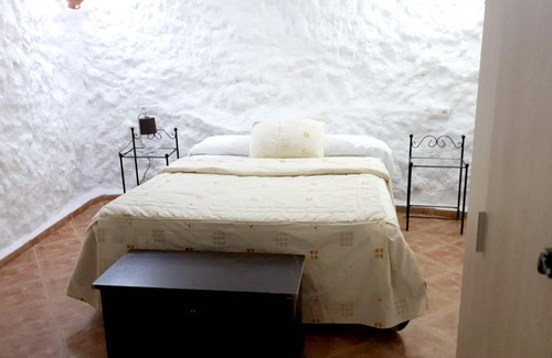 La Alqueria Apartment | Homerez - Appartement 300 m away from the slopes for 6 ppl. with terrace at Orce