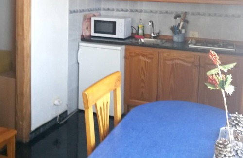 La Caleta Apartment | Homerez - Appartement for 4 ppl. with sea view, terrace and balcony at La Caleta