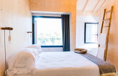 Alvados Apartment | Homerez - Appartement for 2 ppl. with shared pool, garden and balcony at Alvados