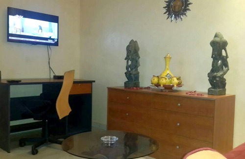 LA GIRONDE Apartment | Homerez - Appartement 10 km away from the beach for 2 ppl. at Casablanca