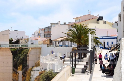 Mafra Apartment | Homerez - Appartement 3 km away from the beach for 4 ppl. at Encarnação