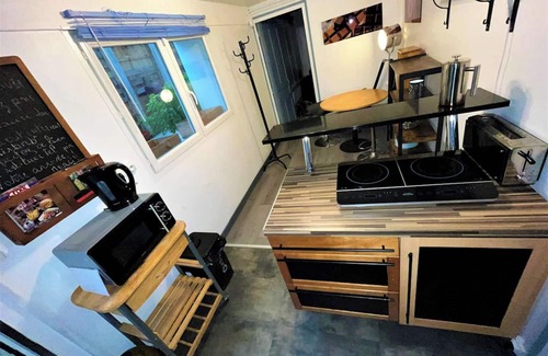 Corbeil-Essonnes Apartment | Homerez - Apt in Corbeil-Essonnes