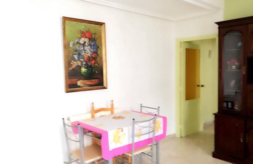Leon Apartment | Homerez - Beautiful appartement for 6 ppl. with jacuzzi at León