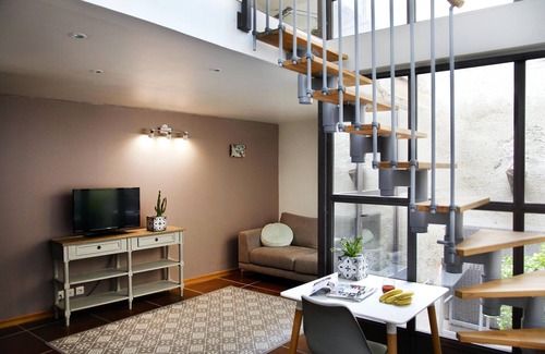 Cucuron House | Homerez - Beautiful house for 4 ppl. with terrace at Cucuron