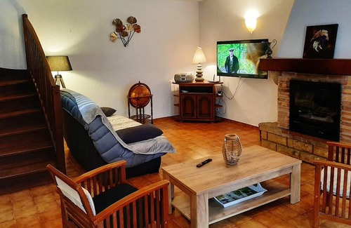 Jezeau House | Homerez - Beautiful house for 6 ppl. with terrace at Jézeau