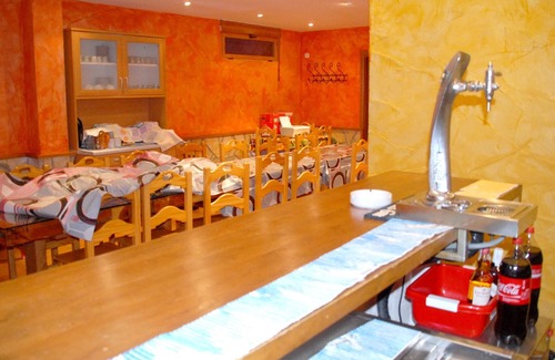 Humanes Villa | Homerez - Big villa for 12 ppl. with swimming-pool at Cerezo de Mohernando