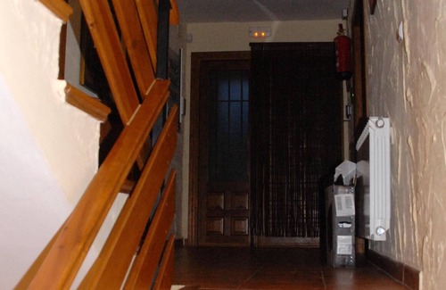 Humanes Villa | Homerez - Big villa for 12 ppl. with swimming-pool at Cerezo de Mohernando