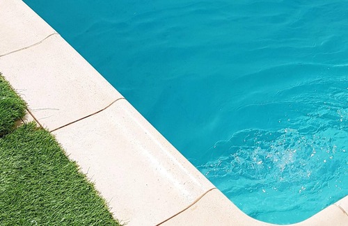 Yasmine Villa | Homerez - Big villa 500 m away from the beach with swimming-pool and jacuzzi