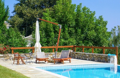 Tsagarada Villa | Homerez - Big villa 7 km away from the beach for 10 ppl. with swimming-pool