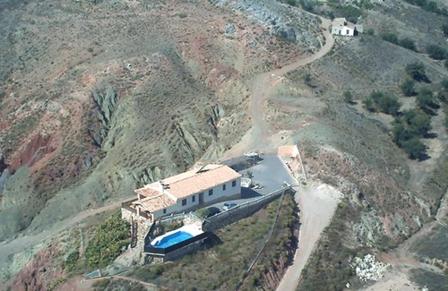 Velez Rubio Villa | Homerez - Big villa for 12 ppl. with swimming-pool and garden at Vélez-Rubio