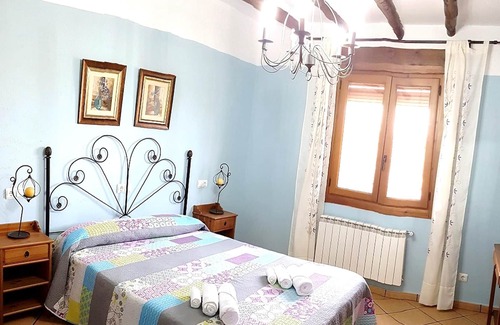 Velez Rubio Villa | Homerez - Big villa for 12 ppl. with swimming-pool and garden at Vélez-Rubio