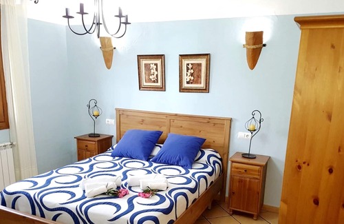Velez Rubio Villa | Homerez - Big villa for 12 ppl. with swimming-pool and garden at Vélez-Rubio