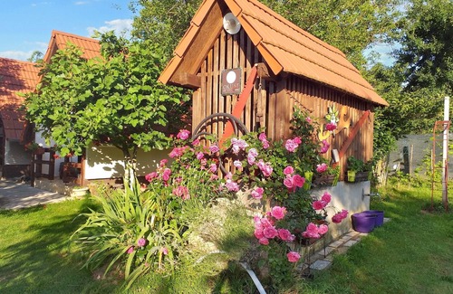 Kutina House | Homerez - Bungalow in Brinjani