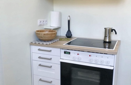 Sofia City Center Apartment | Homerez - Charming Apartment in Sofia, 100m², Balcony