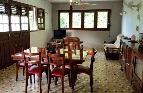 Le Lorrain House | Homerez - Charming House in Le Lorrain with Garden
