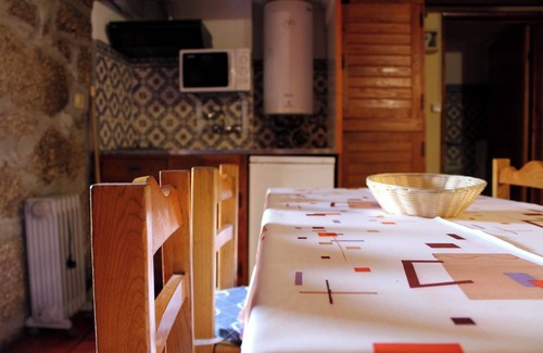 Seia Apartment | Homerez - Comfortable Apartment in Seia with Terrace and Fireplace