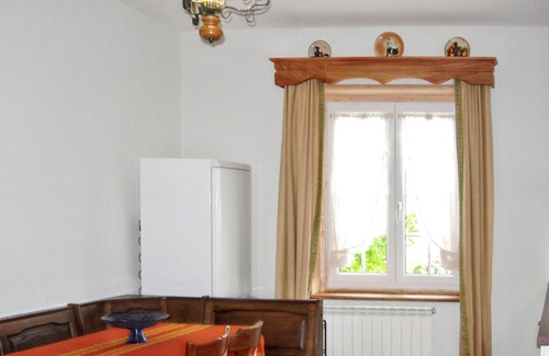 Pedraca House | Homerez - Comfortable house with mountain view and shared pool